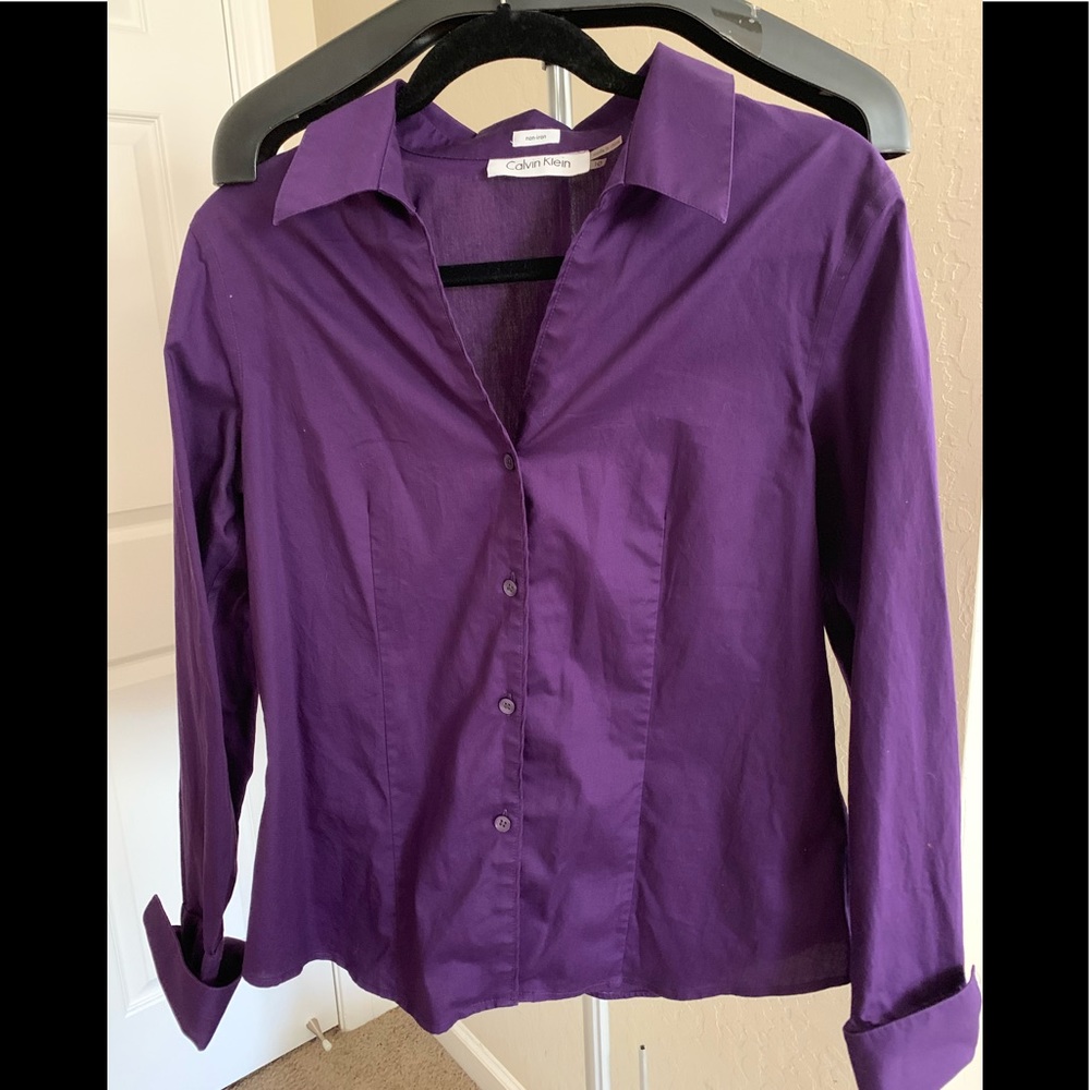 Women’s Calvin Klein Purple blouse w/flair cuffs